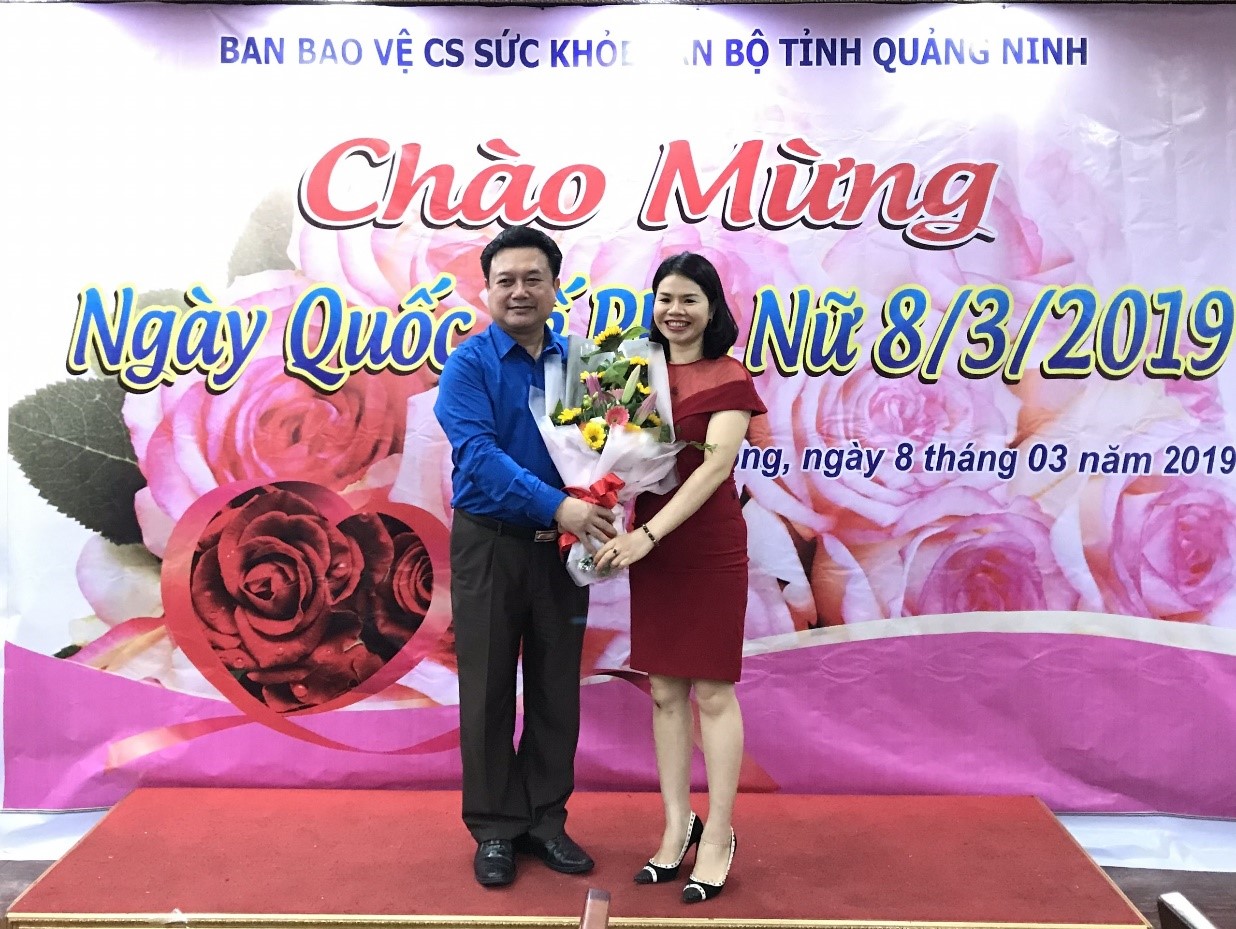 Gặp mặt nhân ngày Quốc tế Phụ nữ 8/3